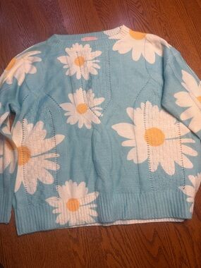 Daisy-Print Light Blue Knit Sweater